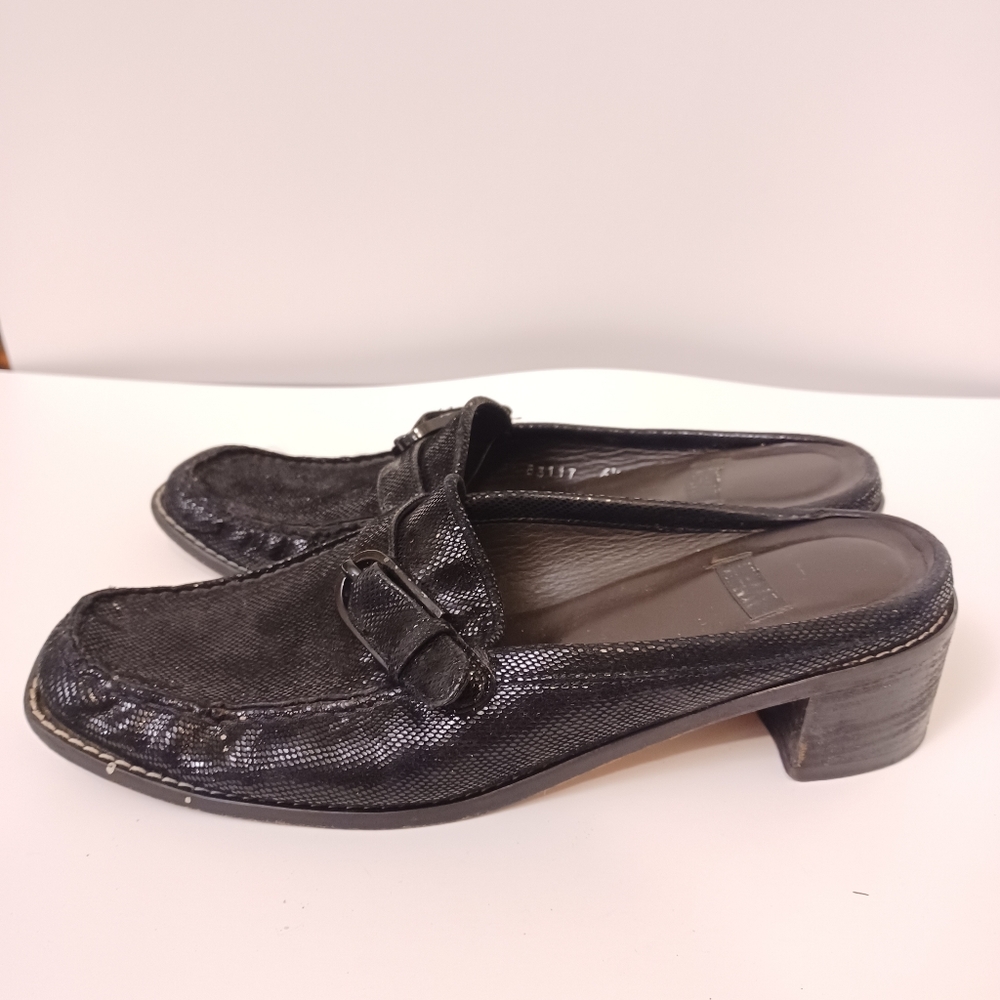 Stuart Weitzman Balck Leather Mules Size 6.5 - image 7